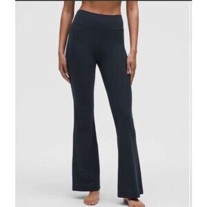 Lululemon Size 0 Groove Nulu High-Rise Flared Pant Navy Blue